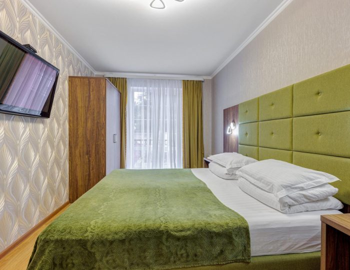 3-местный 2-комнатный номер стандарт с балконом - Гостевой дом «Яна» Геленджик