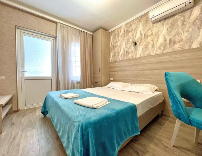 Номер стандарт с 1 двуспальной кроватью - Гостевой дом «Яна» Геленджик