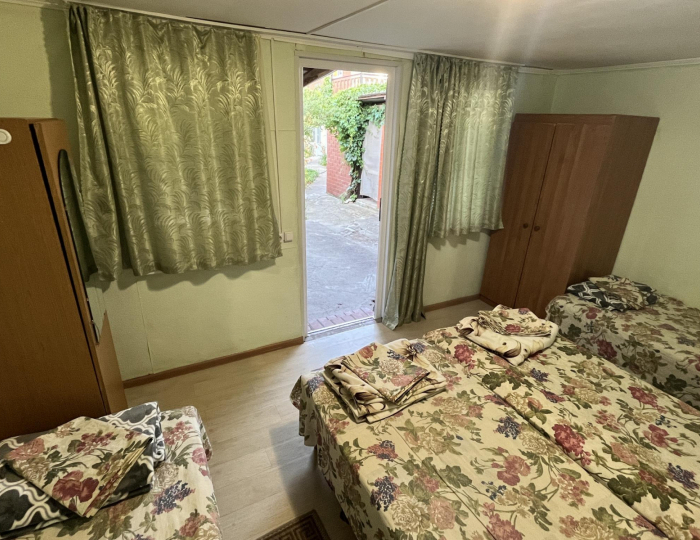 4-местный номер эконом - Гостевой дом «На Школьной 40» Архипо-Осиповка