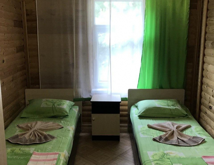 Комната эконом с 2 односпальными и 1 двуспальной кроватью - Гостевой дом «На Тургенева» Геленджик