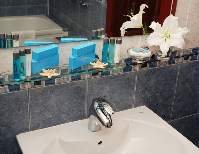 Люкс Премиум 2-местный 2-комнатный без балкона - Отель «Маринус» Кабардинка