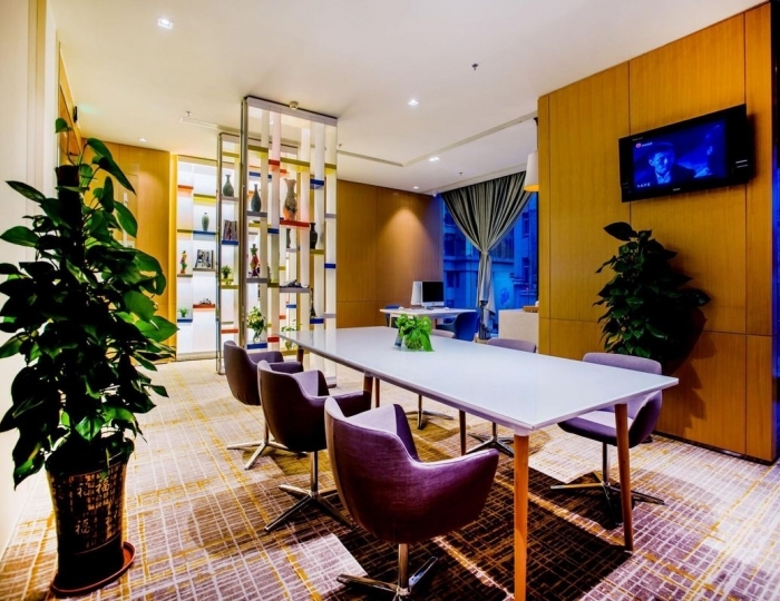 Holiday Inn Express Dalian City Center 3 звезды, Далянь, Китай