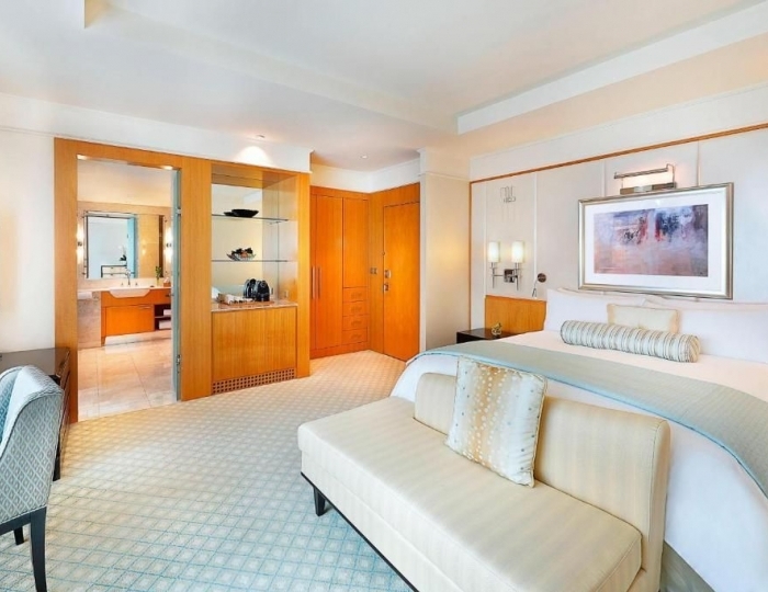 The Ritz-Carlton, Dubai International Financial Centre 5 звезд, Дубай, ОАЭ