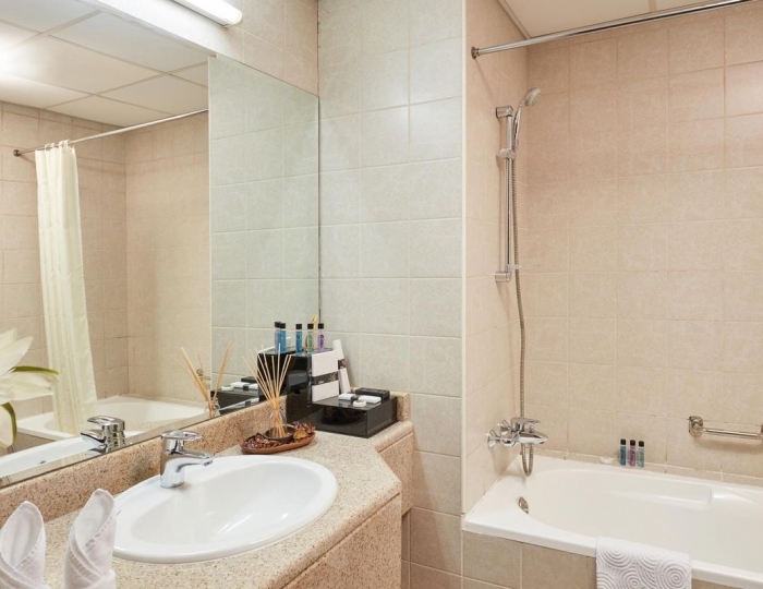 ZiQoo Hotel Apartment Dubai 4 звезды, Дискавери Гарденс, ОАЭ