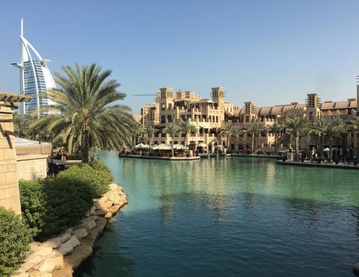 Queens 2 звезды, Дейра, ОАЭ