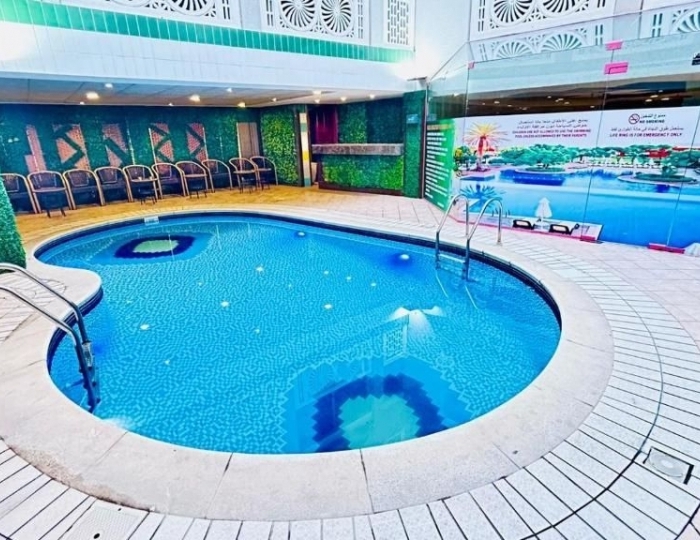 Queens 2 звезды, Дейра, ОАЭ