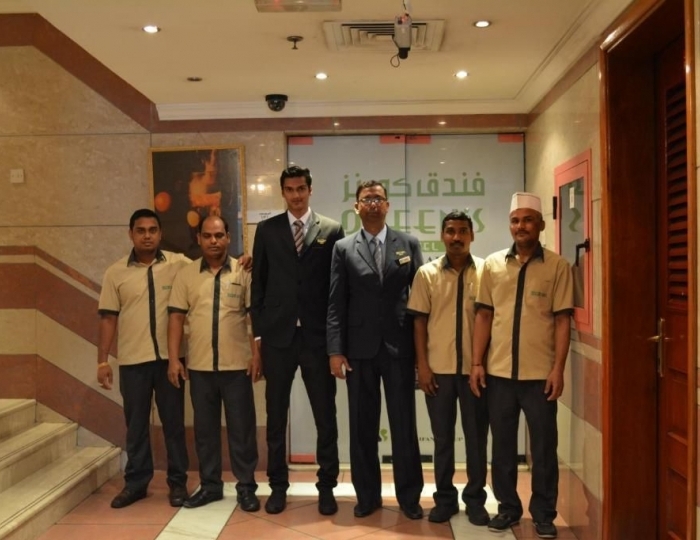 Queens 2 звезды, Дейра, ОАЭ