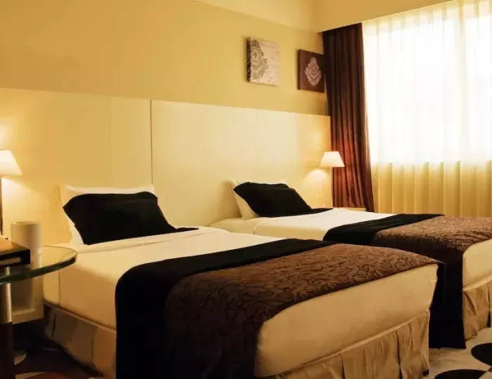 Kingsgate Hotel by Millennium 3 звезды, Абу-Даби, ОАЭ