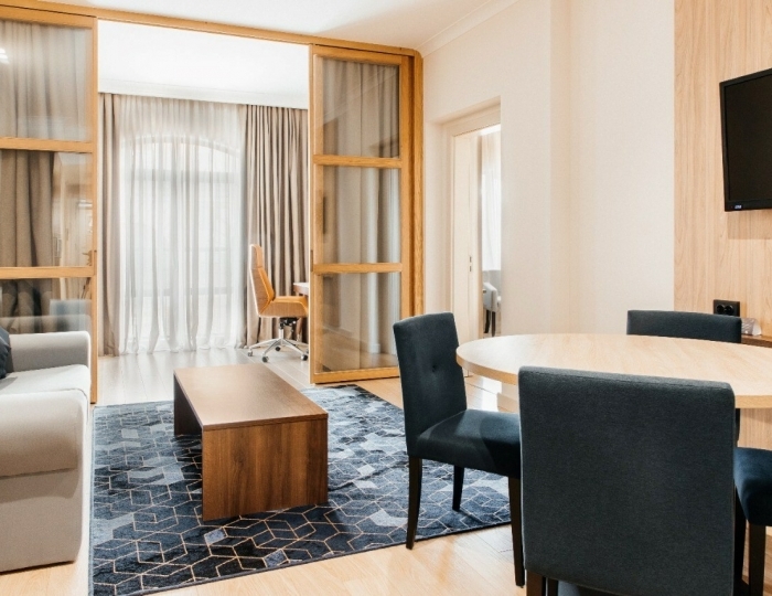 Люкс Гранд с рабочим кабинетом - Отель Courtyard Marriott Sochi Krasnaya Polyana / Кортъярд Марриотт Сочи Красная Поляна