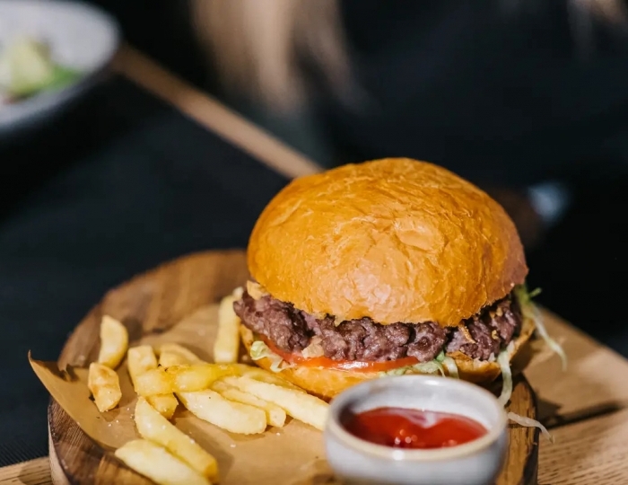 Ресторан «Green&Grill» - Отель Courtyard Marriott Sochi Krasnaya Polyana / Кортъярд Марриотт Сочи Красная Поляна