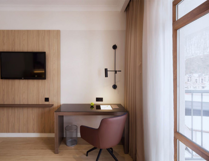 Стандарт с одной двуспальной кроватью - Отель Courtyard Marriott Sochi Krasnaya Polyana / Кортъярд Марриотт Сочи Красная Поляна