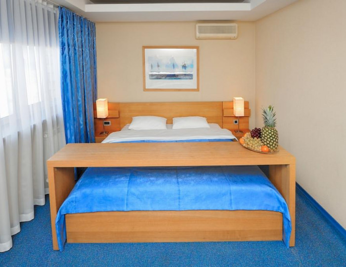 Номер стандарт комфорт с 1 двуспальной кроватью (с завтраком) - Гостиница «Пенза» Пенза