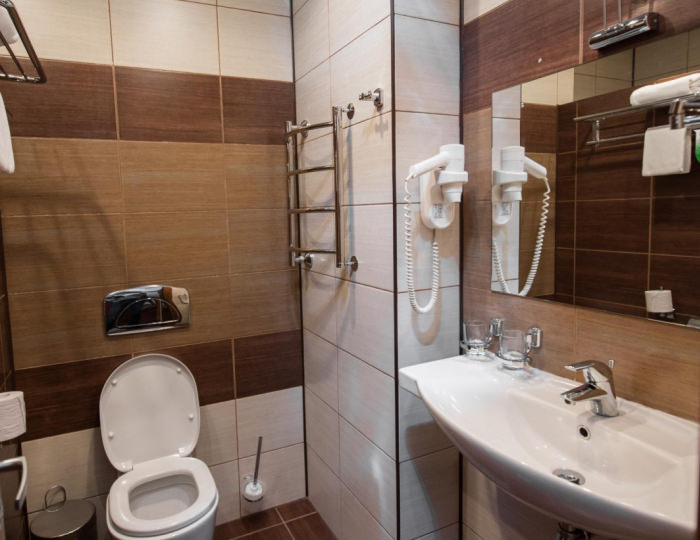 Номер стандарт с 1 двуспальной кроватью и балконом - Гостиница HELIOPARK Residence / Гелиопарк Резиденс Пенза