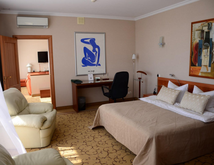 Номер люкс №401 CORP - Гостиница «Для Вас» Пенза