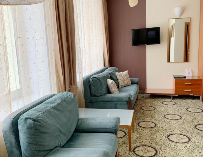 2-комнатный номер полулюкс семейный (с завтраком) CORP - Гостиница «Для Вас» Пенза