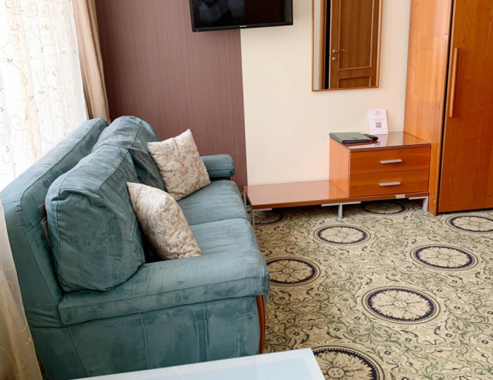 2-комнатный номер полулюкс семейный (с завтраком) CORP - Гостиница «Для Вас» Пенза