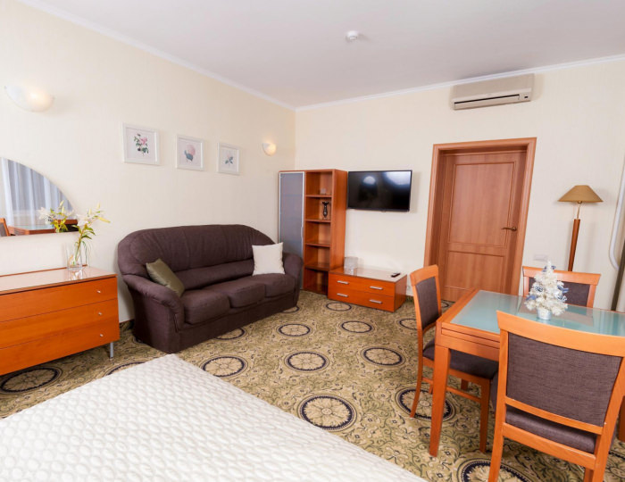 Номер люкс №301 (с полупансионом) CORP - Гостиница «Для Вас» Пенза