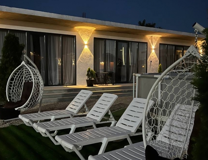 Коттеджный комплекс Sandro & Milanii / Сандро & Милани Алахадзы