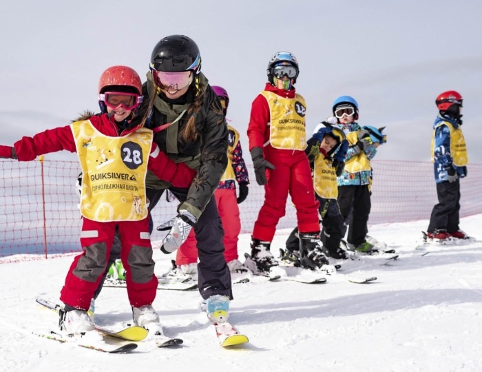 Зимние развлечения на территории курорта - Отель Марриотт Красная Поляна / Sochi Marriott Krasnaya Polyana