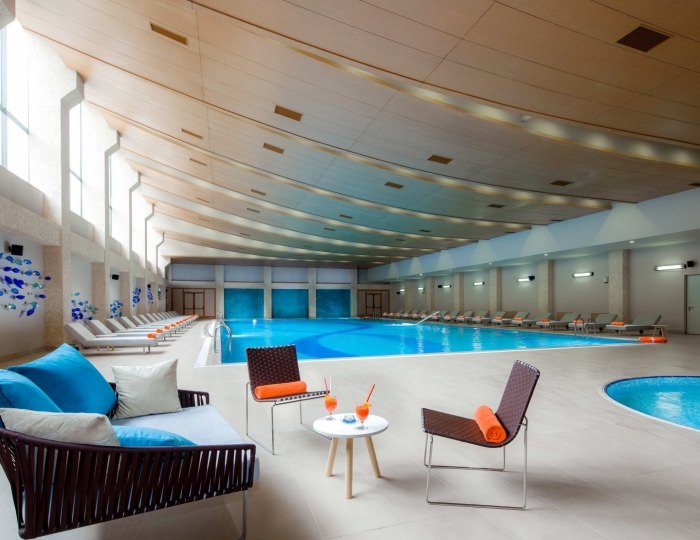 Бассейн для детей - Отель Марриотт Красная Поляна / Sochi Marriott Krasnaya Polyana