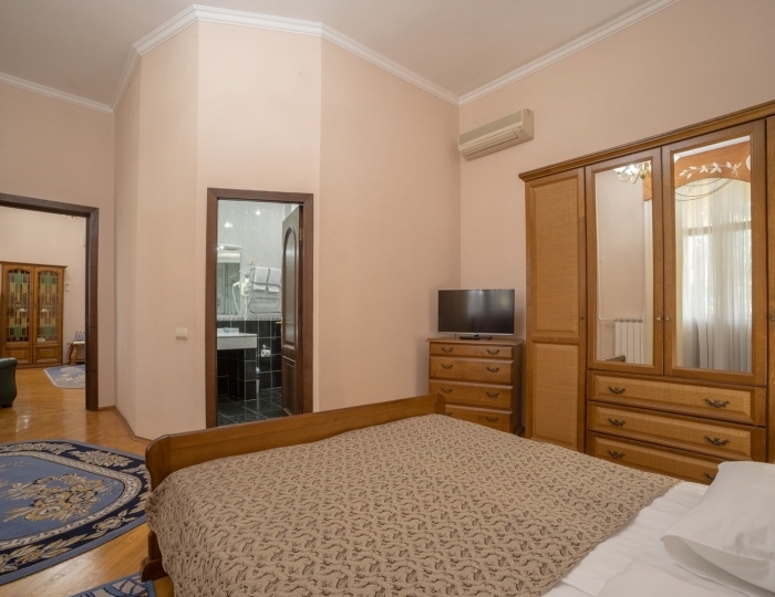 Люкс 2-местный 2-комнатный корп. Приморский, комф. - Санаторий «Беларусь» Сочи