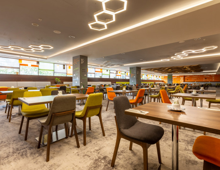 Рестораны и бары - Гостиница Holiday Inn Moscow Sokolniki / Холидей Инн Москва Сокольники