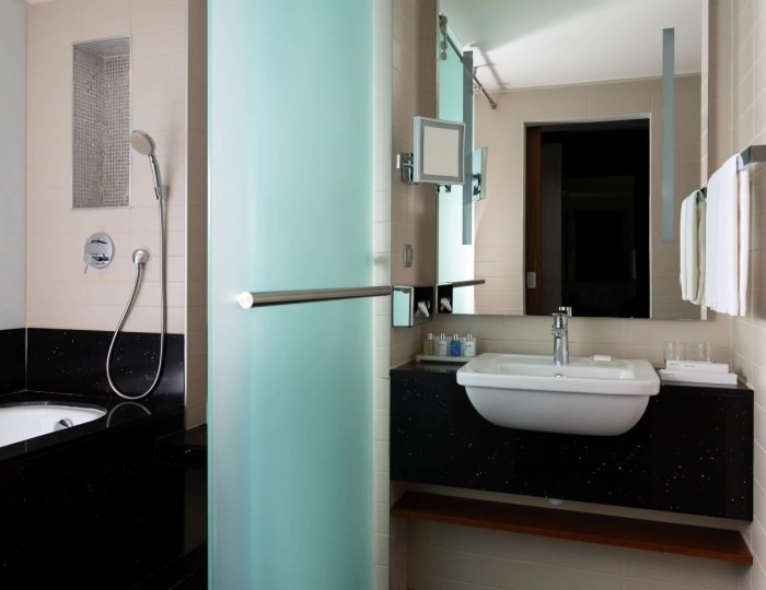 Полулюкс с балконом (вид на площадь) - Отель Рэдиссон Роза Хутор / Radisson Rosa Khutor