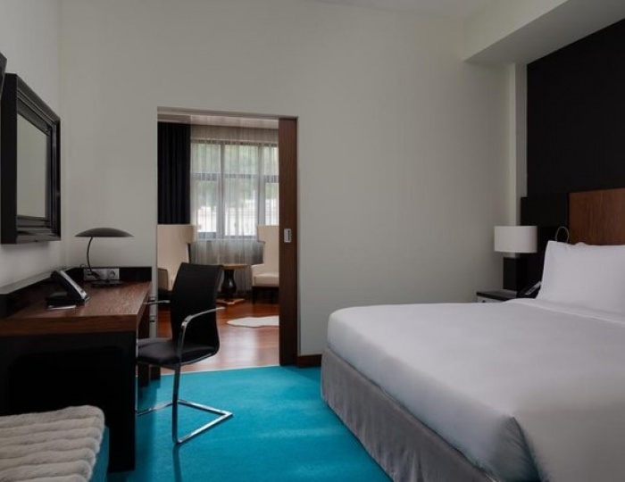 Полулюкс (вид на площадь) - Отель Рэдиссон Роза Хутор / Radisson Rosa Khutor