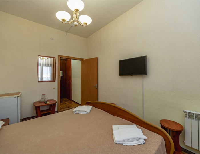 Эконом 2-х местный юг (двуспальная кровать) - Пансионат «Ай-Тодор-Юг»