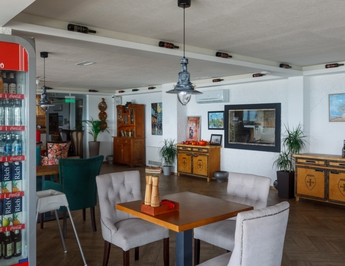 Ресторан «Цинцкаро» - Отель Aurum Family Resort & Spa / Аурум Фэмили Ресорт и Спа