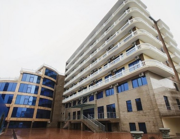 Отель «Атола» Лоо