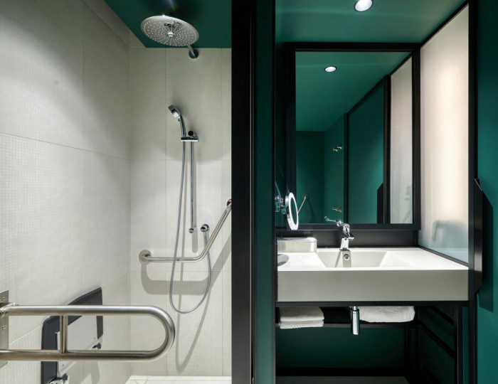 Номер для людей с ограниченными возможностями 2-местный - Гостиница AZIMUT / Азимут Сити Отель Комсити Москва