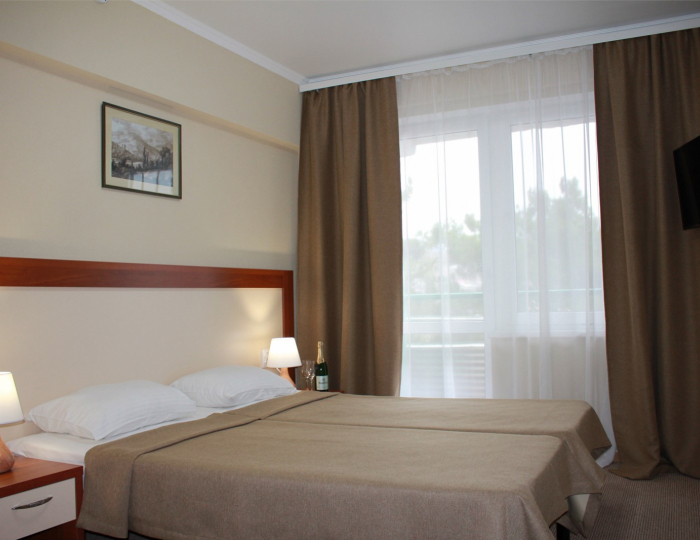 Семейный 2-местный 2-комнатный - Пансионат «Зенит» Судак