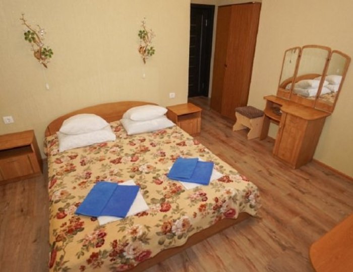 Стандарт с общим балконом (Коттедж № 4,5) - ЛОК «Виамонд»