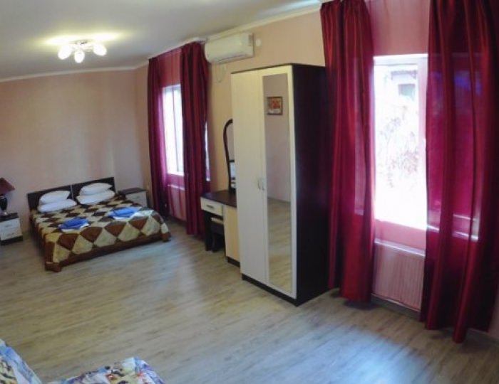 Стандарт 3-местный без балкона (Коттедж № 8) - ЛОК «Виамонд»