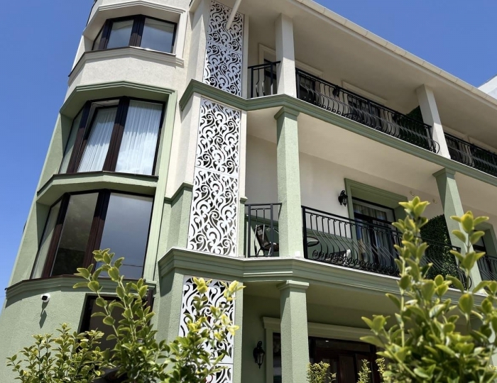 Отель CHATEAULIE / ШАТОЛЬЕ Геленджик