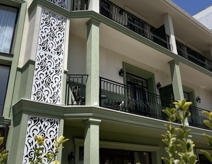 Отель CHATEAULIE / ШАТОЛЬЕ Геленджик