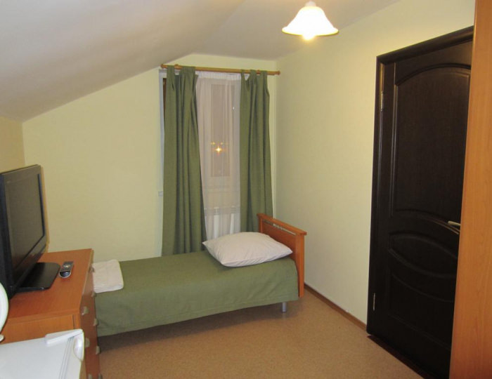 Номер эконом с 3 односпальными кроватями - Отель «Борей» Ханты-Мансийск