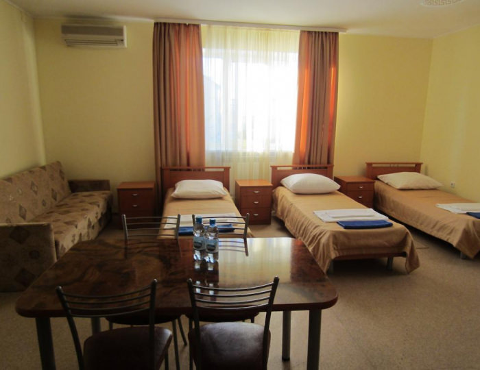 Номер стандарт с 3 односпальными кроватями - Отель «Борей» Ханты-Мансийск