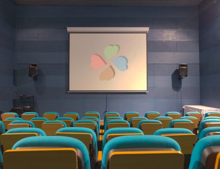 Кинозал - Отель Fresh Wind / Свежий Ветер