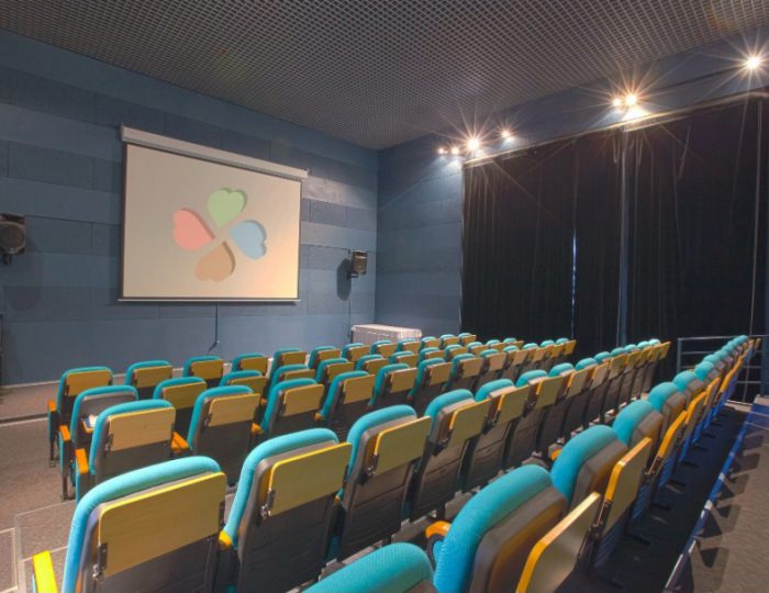 Кинозал - Отель Fresh Wind / Свежий Ветер