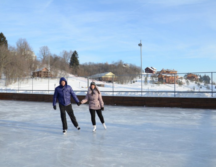Каток - Отель Fresh Wind / Свежий Ветер