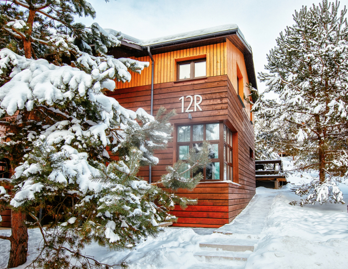 Коттедж "Классик" (2 спальни) 6-местный - Отель Fresh Wind / Свежий Ветер