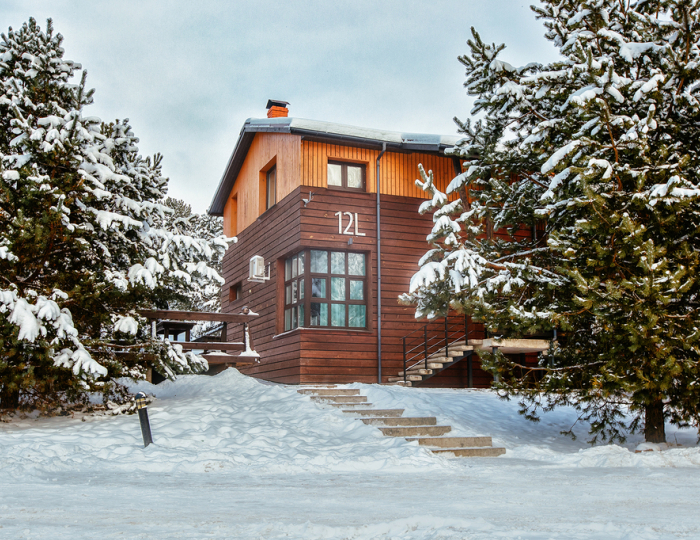 Коттедж "Классик" (3 спальни) 8-местный - Отель Fresh Wind / Свежий Ветер