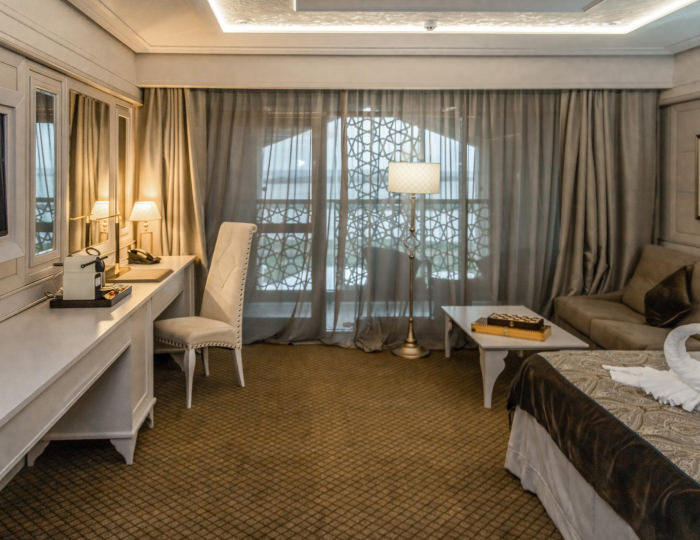 Номер стандарт с 1 двуспальной кроватью с видом на Волгу - Отель Kol Gali Resort & SPA / Кол Гали Резорт и Спа Приволжский