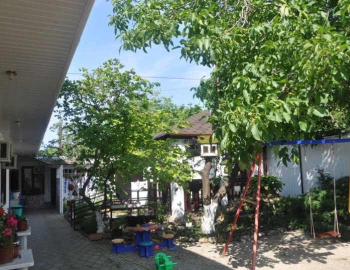 Гостевой дом «Комнаты для отпуска Кипарис» Бетта