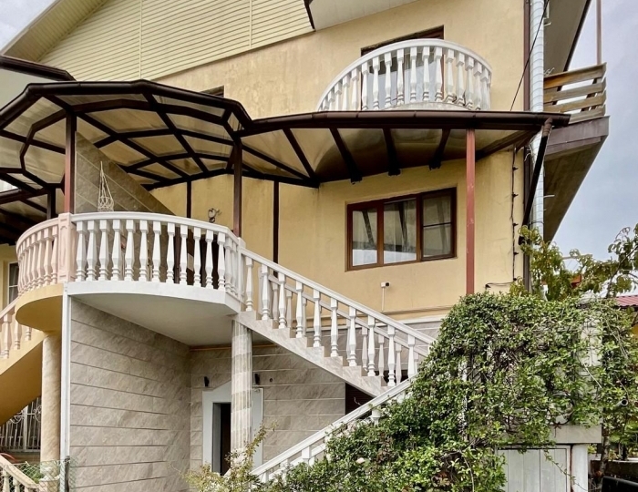 Гостевой дом «Джунгли» Мирный