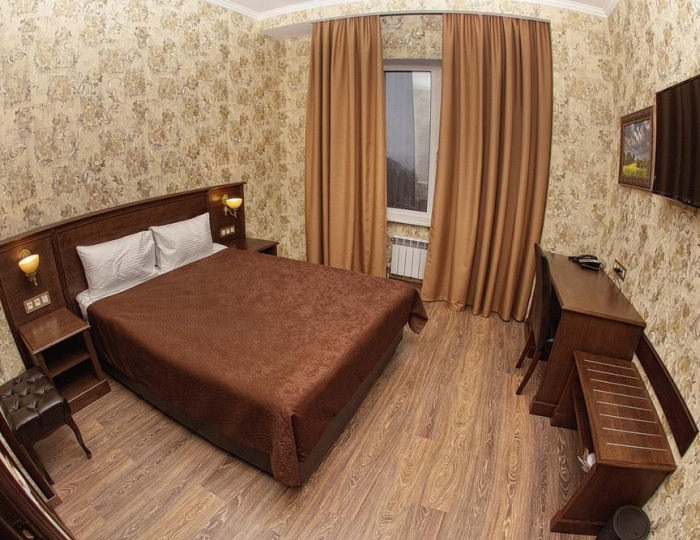 Номер стандарт с 1 двуспальной кроватью (с завтраком) - Мини-отель «Смолка» Смоленск