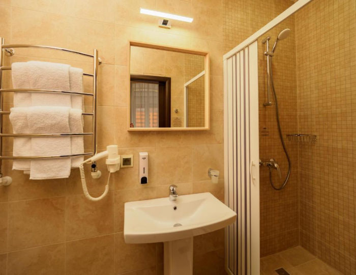 Номер стандарт с 1 двуспальной кроватью - Отель «Бридж» Смоленск