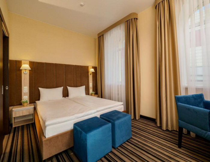 Номер двухместный с 1 двуспальной кроватью - Отель «Бридж» Смоленск